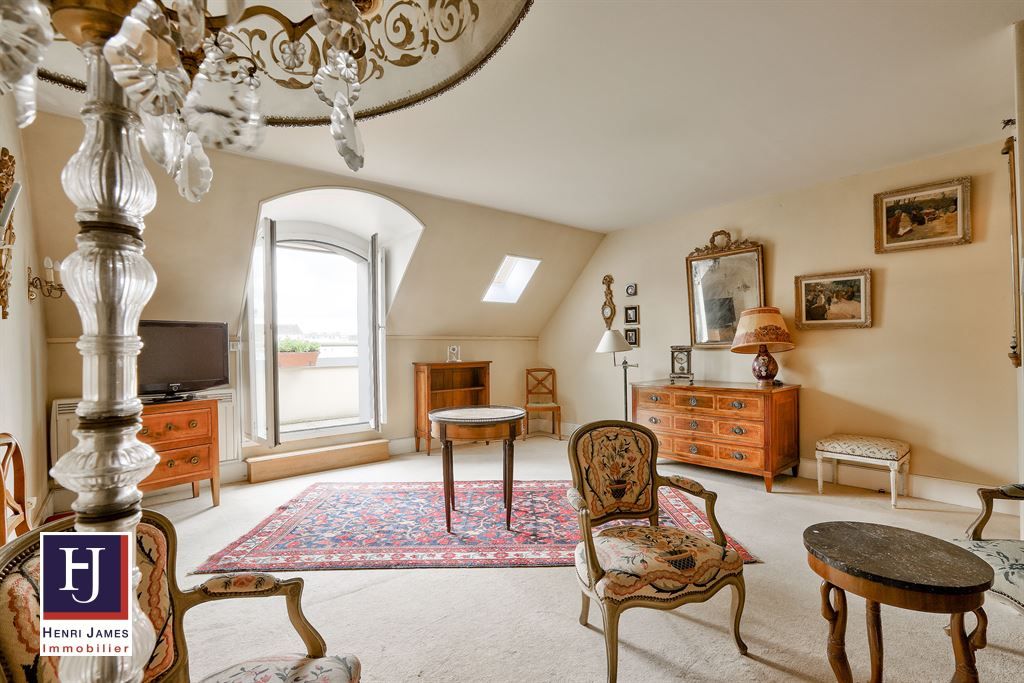 apartment 3 rooms for sale on VERSAILLES (78000)